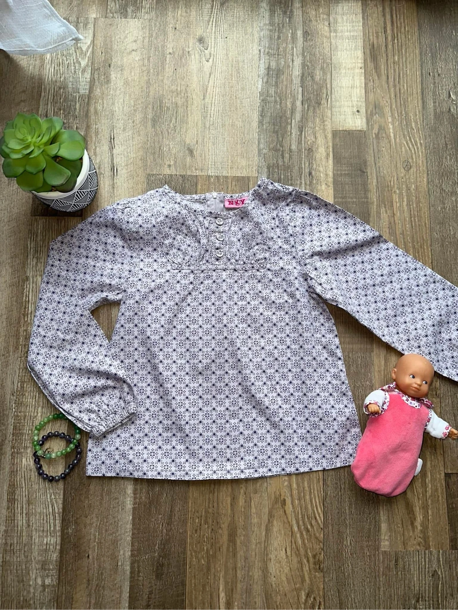 🌸 Blouse fleurie NKY – 6 ans (116 cm)